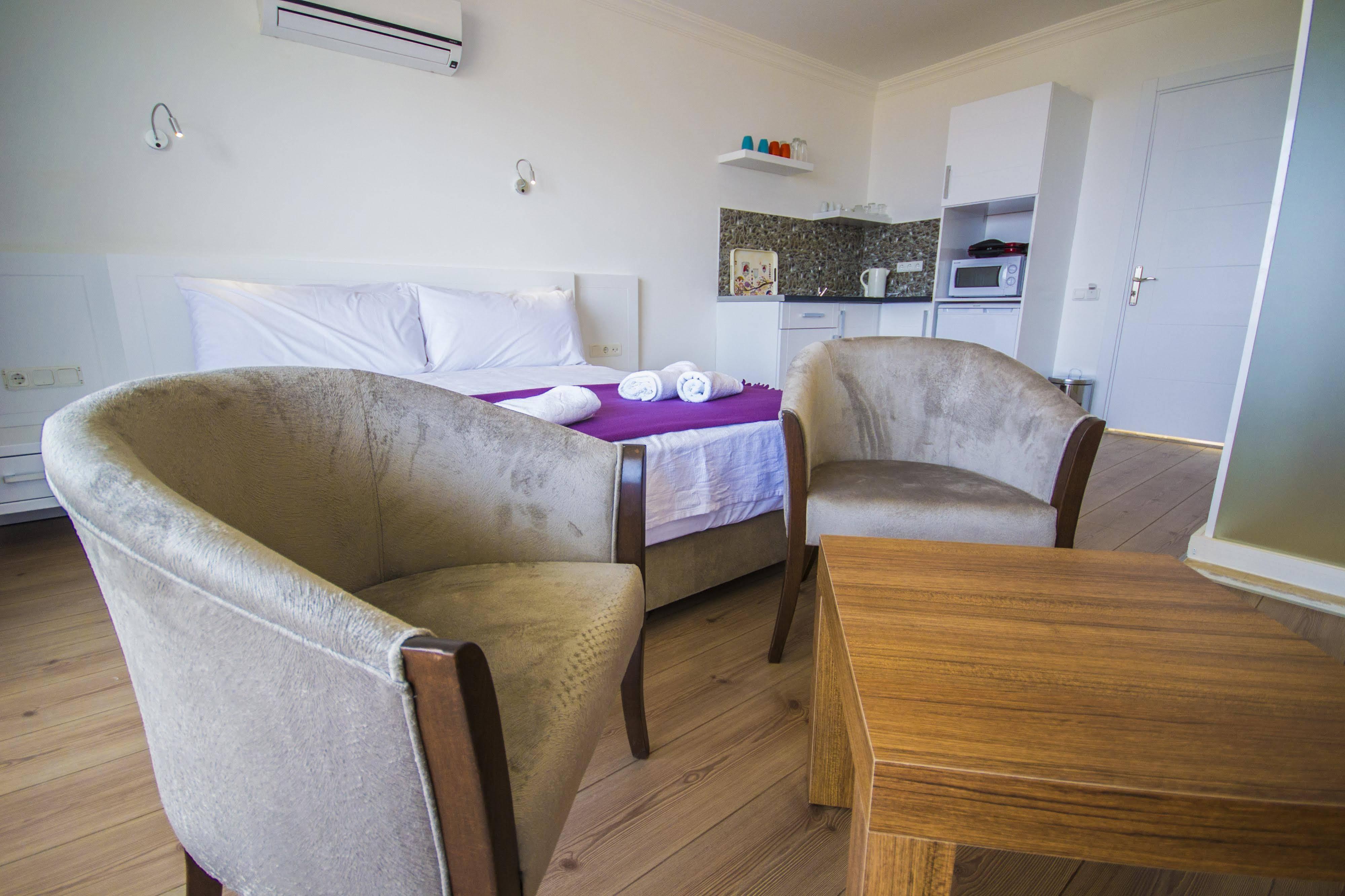 Kelebek Studio Apartments Kalkan Exterior photo
