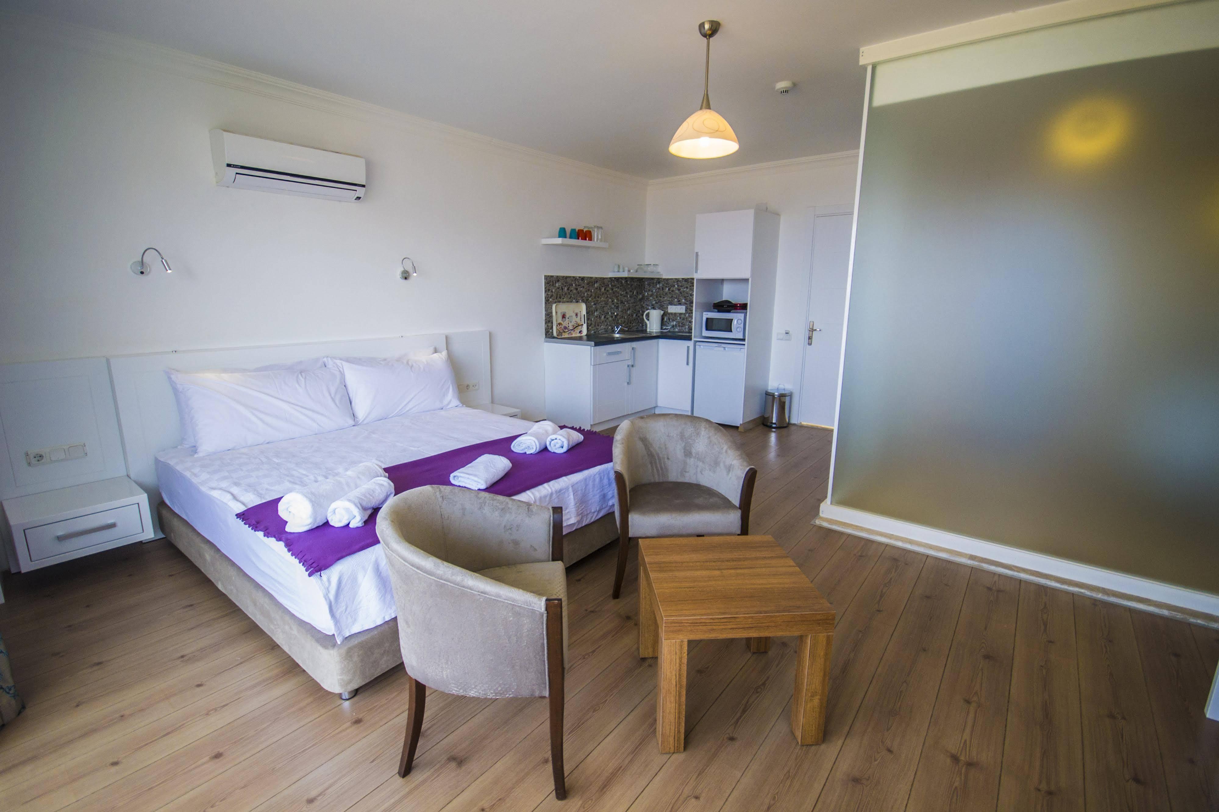 Kelebek Studio Apartments Kalkan Exterior photo