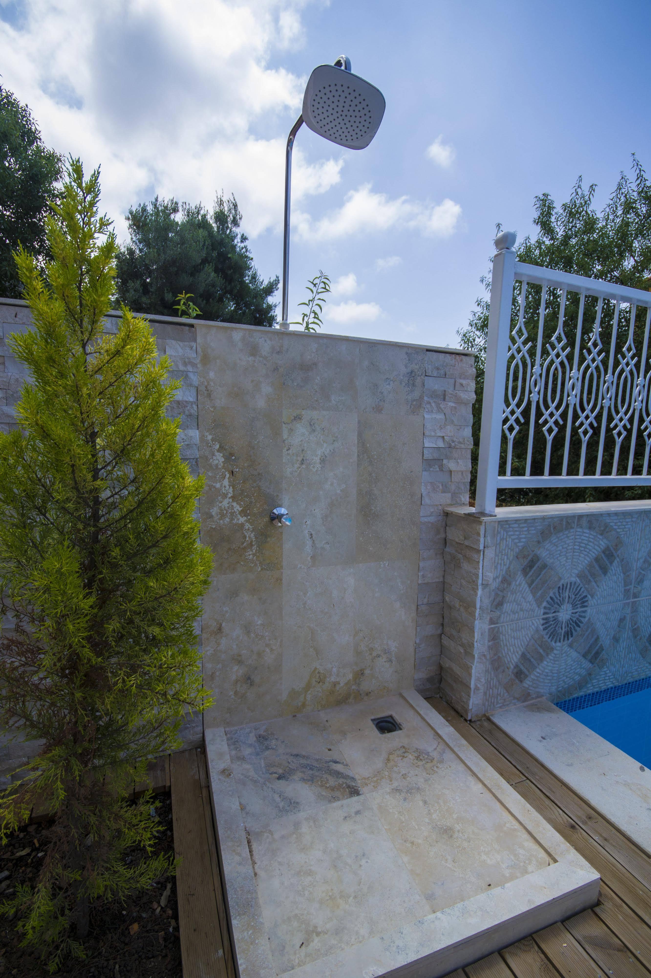 Kelebek Studio Apartments Kalkan Exterior photo